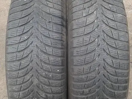 Шины 195/65 R15 — "GoodYear Ultra Grip 7" (Германия), зимние, в х за 30 000 тг. в Астана