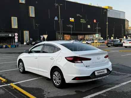 Hyundai Elantra 2019 года за 7 500 000 тг. в Алматы – фото 5