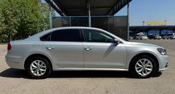 Volkswagen Passat 2016 года за 6 500 000 тг. в Алматы – фото 5