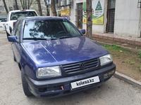 Volkswagen Vento 1994 года за 1 000 000 тг. в Алматы