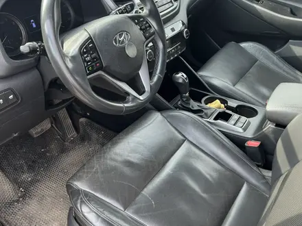Hyundai Tucson 2016 года за 5 500 000 тг. в Уральск – фото 12
