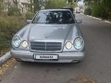 Mercedes-Benz E 200 1996 годаүшін2 000 000 тг. в Караганда