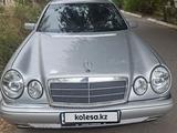 Mercedes-Benz E 200 1996 годаүшін2 000 000 тг. в Караганда – фото 3
