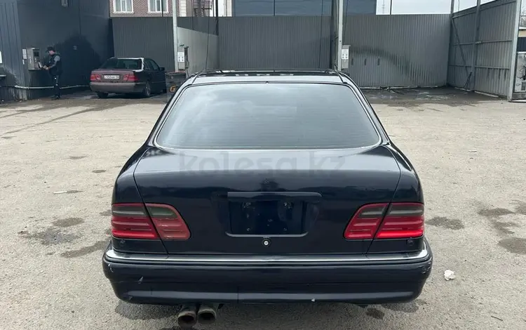 Mercedes-Benz E 430 1996 года за 2 200 000 тг. в Тараз