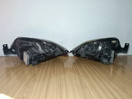 Фары 2шт XENON BMW 3 E90 E91 Рестайлинг 08-13г БМВ 3 серии Е90 Е91 передние за 130 000 тг. в Караганда – фото 6
