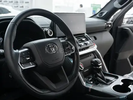 Toyota Land Cruiser Premium+ 2024 года за 73 790 000 тг. в Караганда – фото 15