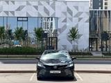 Toyota Camry 2018 годаүшін13 200 000 тг. в Астана – фото 2