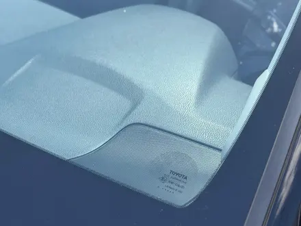 Toyota Camry 2018 года за 13 200 000 тг. в Астана – фото 12