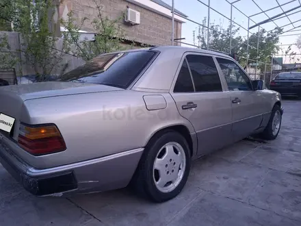 Mercedes-Benz E 230 1990 года за 850 000 тг. в Тараз – фото 2