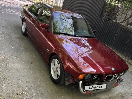 BMW 540 1994 года за 5 000 000 тг. в Шымкент – фото 16