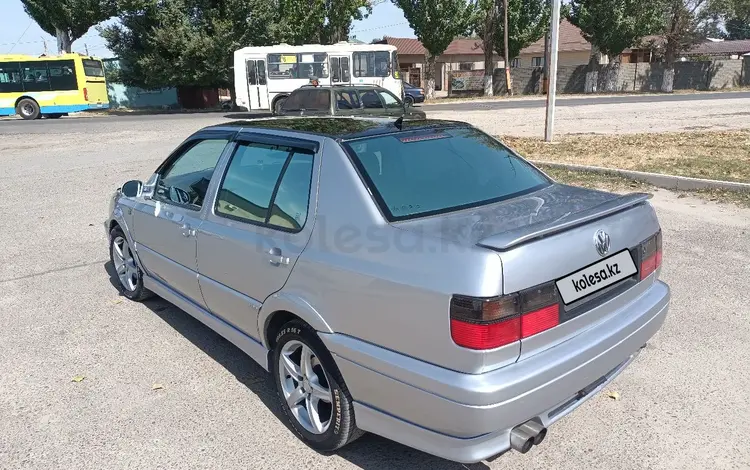 Volkswagen Vento 1994 годаүшін2 450 000 тг. в Тараз