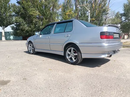 Volkswagen Vento 1994 года за 2 450 000 тг. в Тараз – фото 7