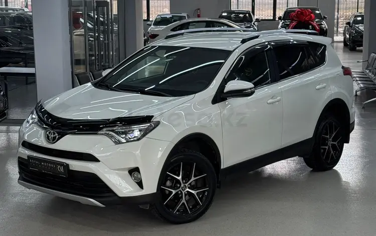 Toyota RAV4 2017 года за 11 500 000 тг. в Шымкент