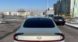 Hyundai Sonata 2022 годаүшін13 800 000 тг. в Алматы – фото 5