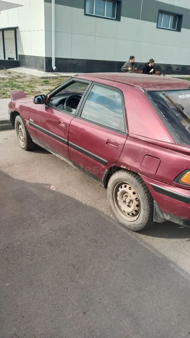 Mazda 323, 1993