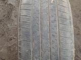 ОДНА шина 245/45 R19 — "Bridgestone Turanza ER-33" (Япония), летн за 15 000 тг. в Астана