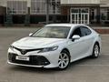 Toyota Camry 2019 годаfor13 000 000 тг. в Актобе – фото 20