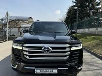 Toyota Land Cruiser 2021 года за 56 500 000 тг. в Алматы