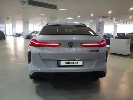 BMW X6 M 2024 года за 70 308 000 тг. в Алматы – фото 4