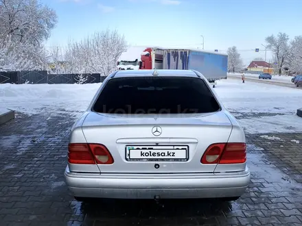 Mercedes-Benz E 280 1997 года за 2 500 000 тг. в Алматы – фото 5