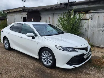 Toyota Camry 2018 года за 12 700 000 тг. в Аксу