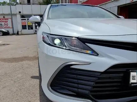 Toyota Camry 2022 года за 17 000 000 тг. в Алматы – фото 3