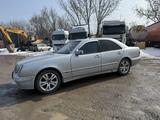 Mercedes-Benz E 240 2001 года за 1 500 000 тг. в Алматы