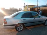 Mercedes-Benz C 180 1995 года за 1 600 000 тг. в Уральск – фото 3