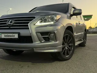 Lexus LX 570