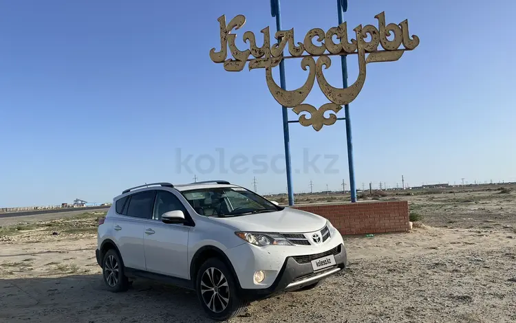 Toyota RAV4 2015 годаfor8 000 000 тг. в Актау