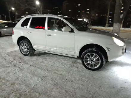 Porsche Cayenne 2005 года за 5 000 000 тг. в Уральск – фото 2