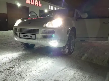 Porsche Cayenne 2005 года за 5 000 000 тг. в Уральск – фото 5