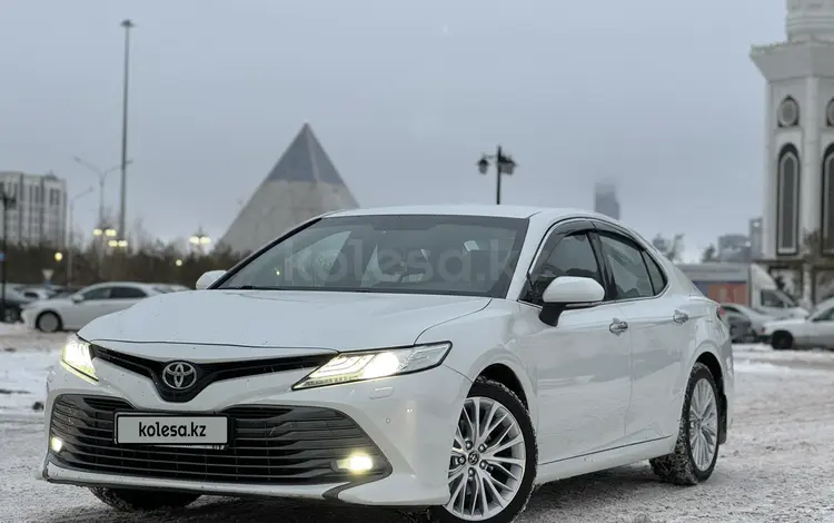 Toyota Camry 2019 годаүшін13 700 000 тг. в Астана