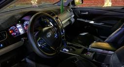 Toyota Camry 2016 года за 4 500 000 тг. в Актобе – фото 4
