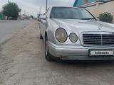 Mercedes-Benz E 230 1995 года за 2 380 000 тг. в Тараз – фото 4