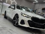 BMW 530 2025 года за 39 500 000 тг. в Астана – фото 2