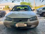 Toyota Camry 1997 годаfor2 300 000 тг. в Шымкент