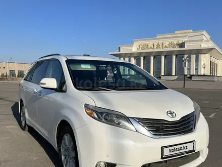 Toyota Sienna 2016 года за 15 000 000 тг. в Талдыкорган