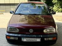 Volkswagen Golf 1992 годаfor1 350 000 тг. в Семей