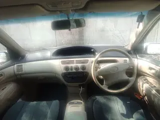 Toyota Vista, 1999