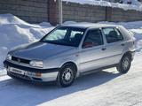 Volkswagen Golf 1996 года за 2 300 000 тг. в Алматы