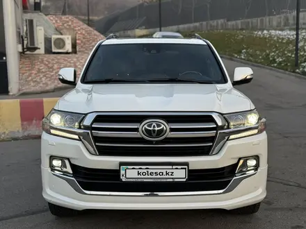 Toyota Land Cruiser 2019 года за 37 500 000 тг. в Алматы