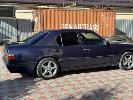 Mercedes-Benz E 500 1992 года за 3 500 000 тг. в Талдыкорган – фото 9