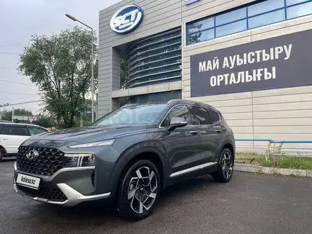 Hyundai Santa Fe 2023 года за 21 890 000 тг. в Актобе