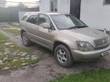 Toyota Harrier 1999 годаүшін4 300 000 тг. в Алматы