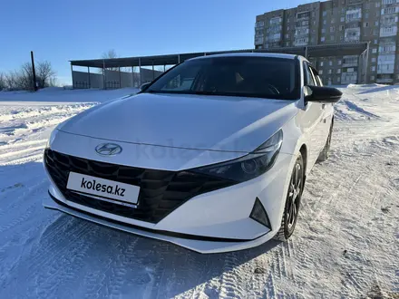 Hyundai Elantra 2021 года за 7 500 000 тг. в Караганда – фото 3