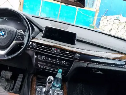 BMW X5 2018 года за 20 000 000 тг. в Актау – фото 2