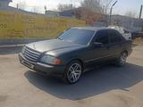 Mercedes-Benz C 200 1994 года за 1 800 000 тг. в Алматы