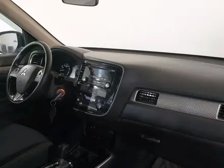 Mitsubishi Outlander 2018 года за 8 500 000 тг. в Шымкент – фото 15