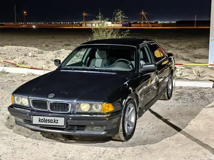 BMW 728 1996 года за 1 800 000 тг. в Жанаозен – фото 2